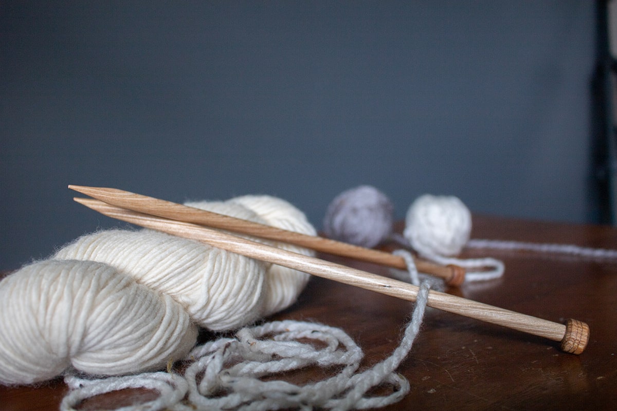 Knittedhome wooden knitting needles and yarn balls